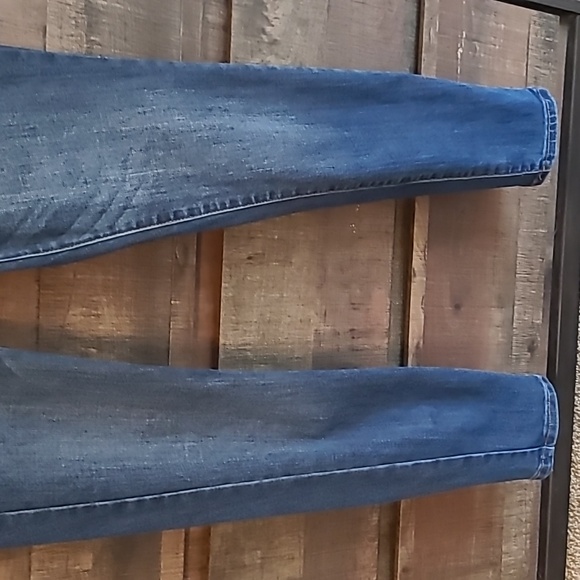 High Rise Jegging - Picture 3 of 8